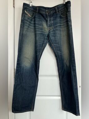 Vintage Diesel Men's Larkee Regular Straight Jeans